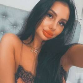 ElissaB